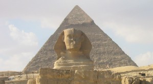 Picture of Giza pyramid and the Great Sphinx